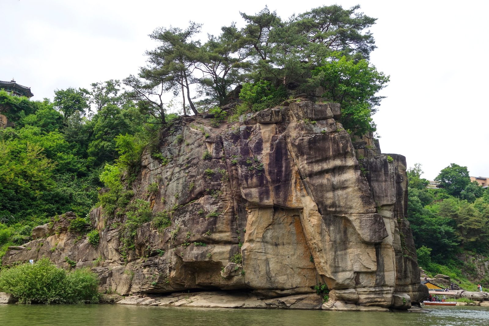 Korean landmark — Korea chiropractic continuing education requirements, CCEDseminars