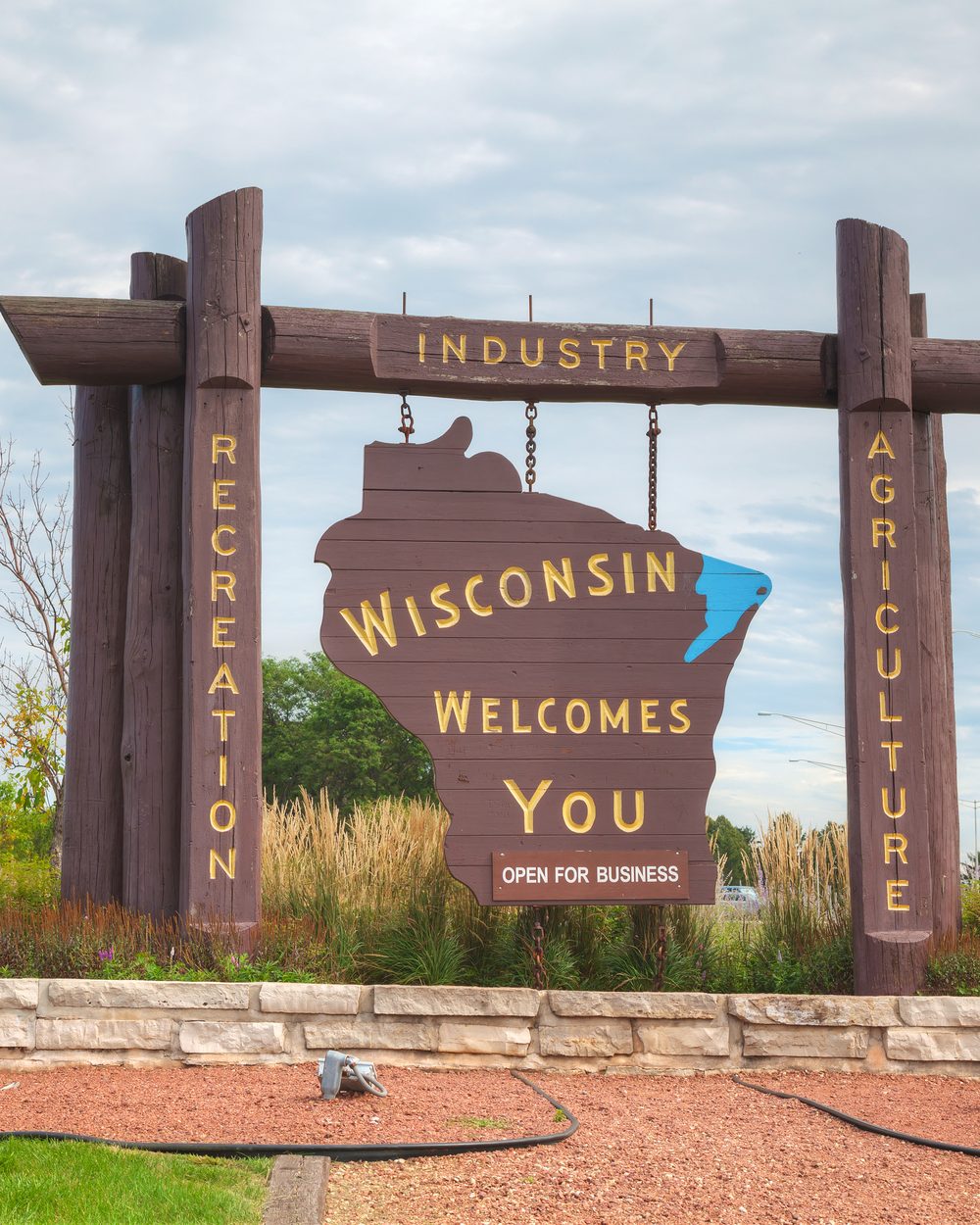 Wisconsin chiropractic continuing education — 40 hours per biennium with up to 8 online; CCEDseminars guidelines page