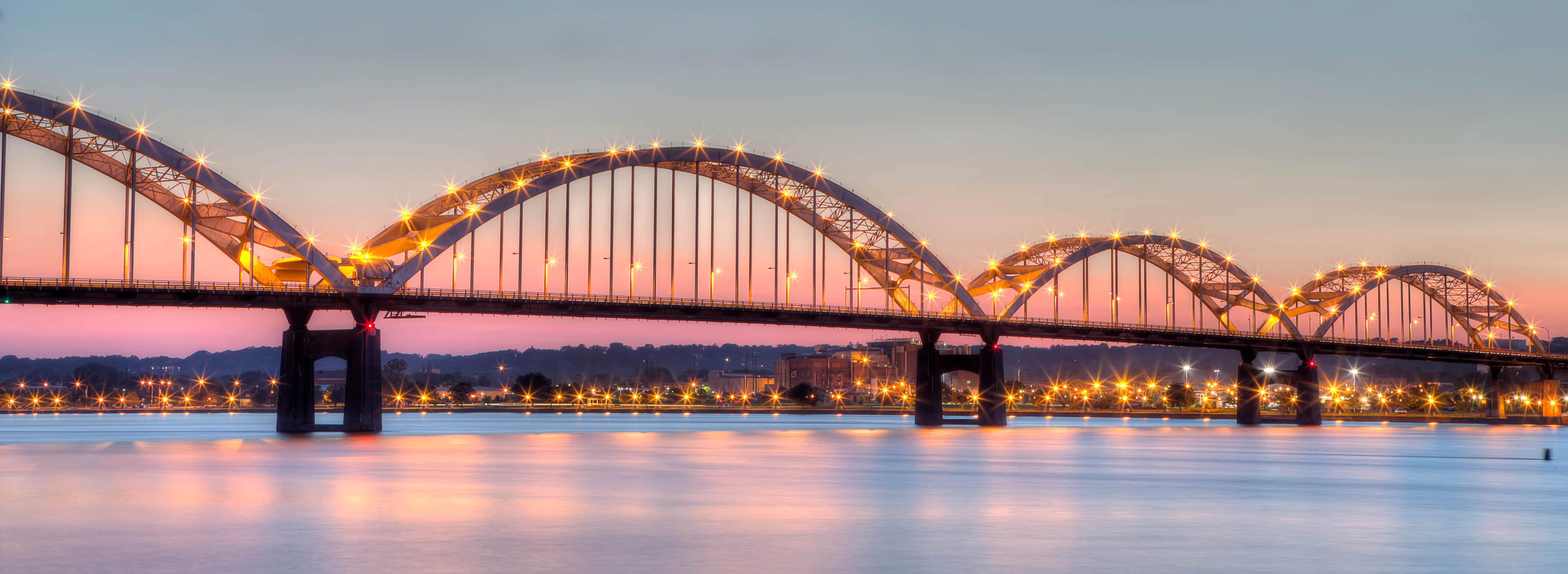 Image of Mississippi bridge on our Chiropractic Online CE page